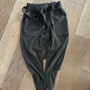 Athleta paperbag waist pants
